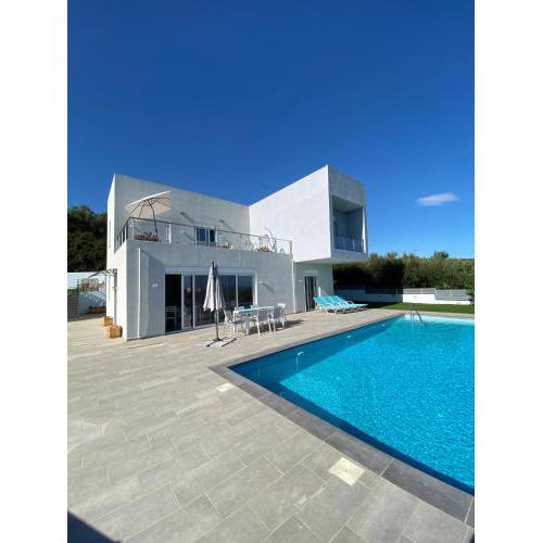 Villa Panorama Modi, with pool and stunning views