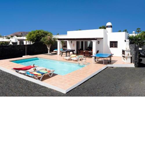Villa Papagayo by Villa Plus