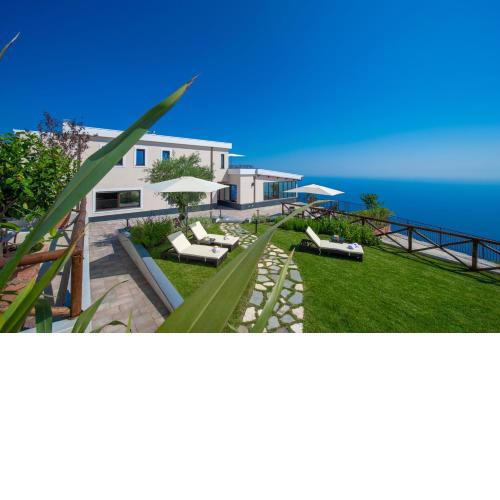 Villa Paradise Resort