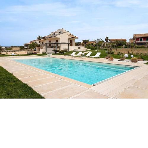 Villa Paradiso with pool, fireplace & barbeque