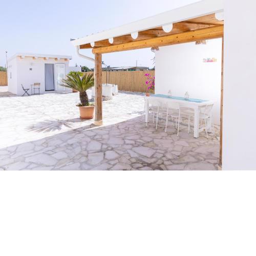 Villa Pasitea fronte mare