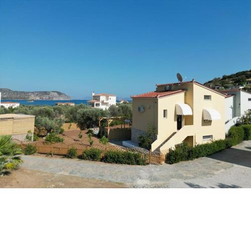 Villa Petanque with beautifull seaview, Ermioni