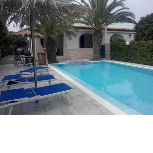 Villa Pilonia a due passi dal mare