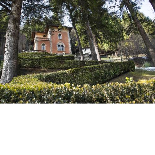 Villa Pinetina B&B