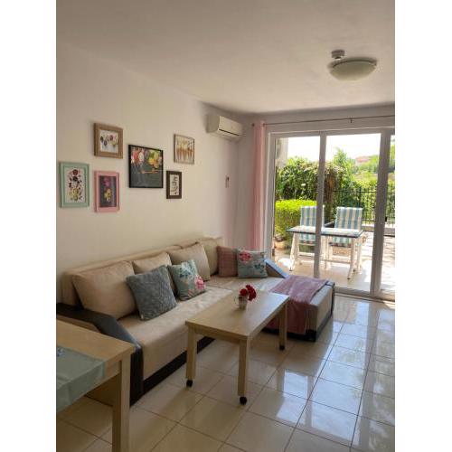 Villa Poesia, Harmony Hills Residence