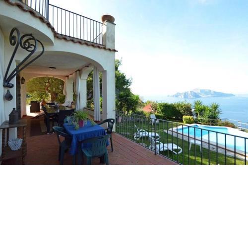 Villa Posidonia with Sea View