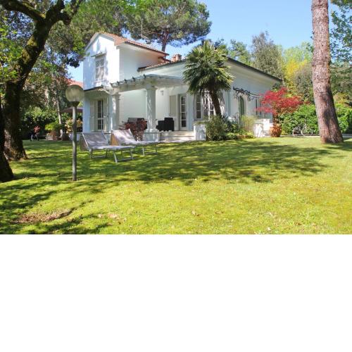 Villa Poveromo