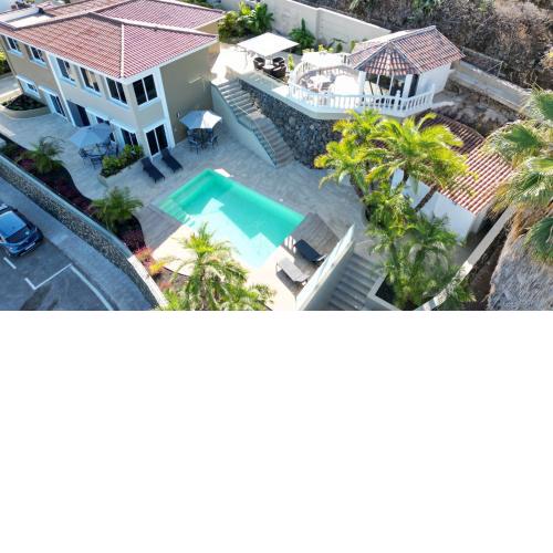 Villa Primera