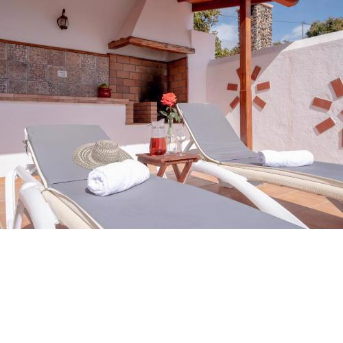 Villa privada con piscina agua salada, barbacoa y chimenea - El Amanecer