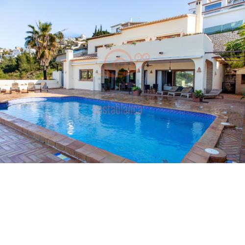 VILLA PUERTO DEL SOL. MORAIRA. LIVE IT COSTABLANCA