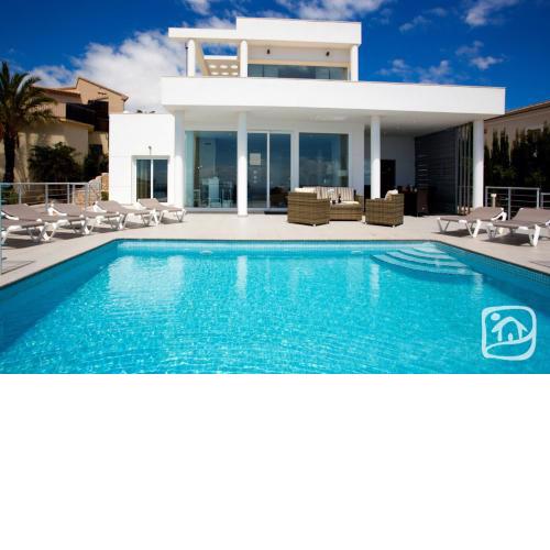Villa Punta Vista by Abahana Villas