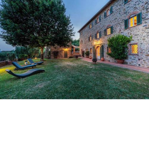 Villa Rapondi, a stone farmhouse with incredible view