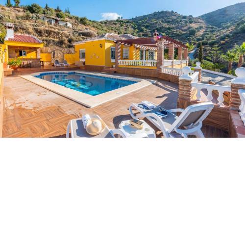 Villa Raquel Torrox by Ruralidays