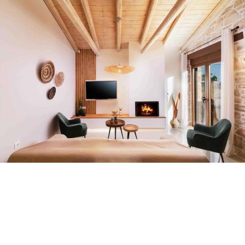 Villa Repsimia with Private Jacuzzi