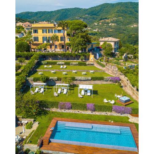 Villa Riviera Resort
