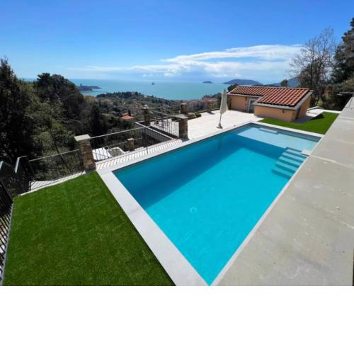 Villa Riviera