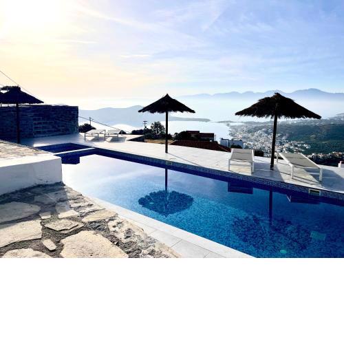 Villa Romee with private swimmingpool and panoramic view on Elounda