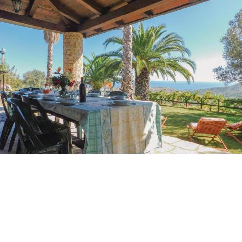 Villa Romeo - Private Accommodations with sea view, Olive Grove & Shared Pool
