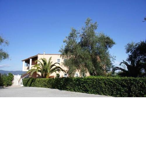 Villa Rosa Apartments