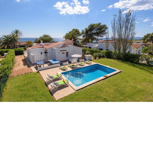 Villa Rosa Tomas by Villa Plus