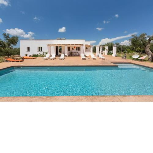 Villa Rosalore' by BarbarHouse