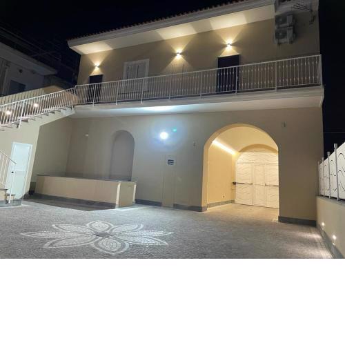 Villa Rose Apartments