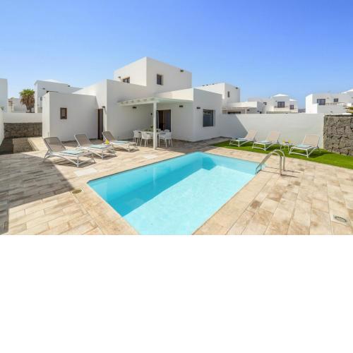 Villa Samdura by Villa Plus