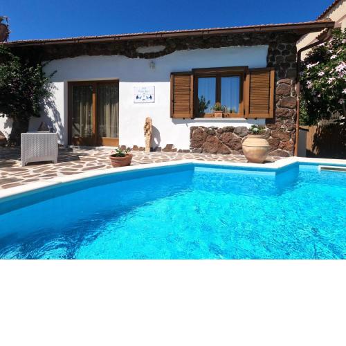 Villa Sari affitta camere