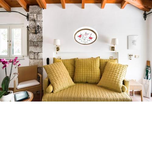 VILLA SCHULER GARDEN SUITE TAORMINA IN SELF CATERING