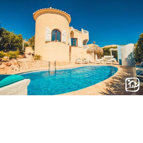 Villa Sea Breeze by Abahana Villas