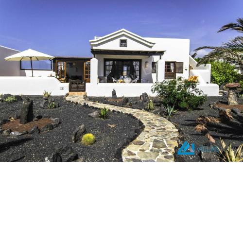 Villa Seventy Seven - LH189 By Villas Now Ltd
