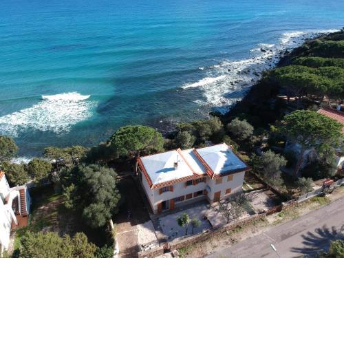 VILLA SITZIA- Ampia villa sul mare