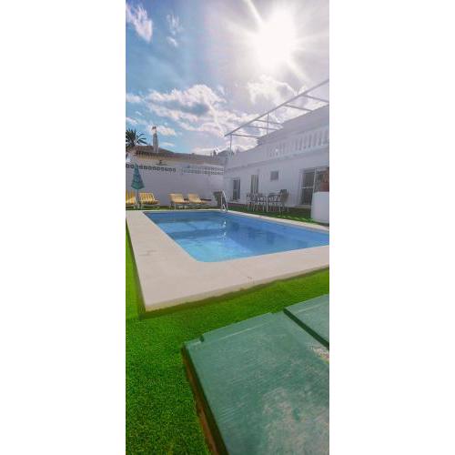 Villa-Soleado Private pool and separate apartment
