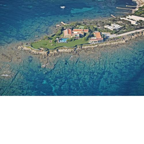 Villa Solenzana - Luxury stay on a private peninsula with pool