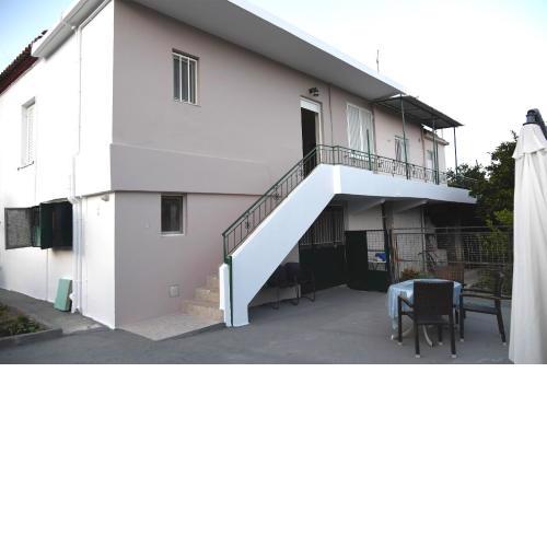 Villa Sousanis
