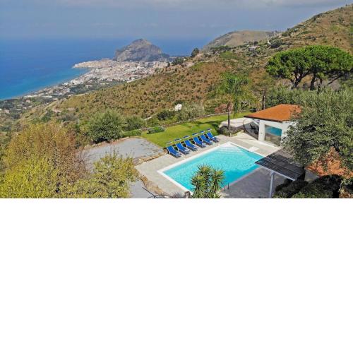 VILLA SPLENDIDA 8, Emma Villas