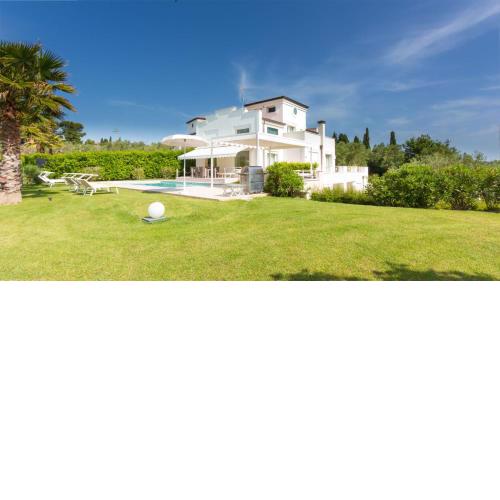VILLA SURYA 8&2, Emma Villas