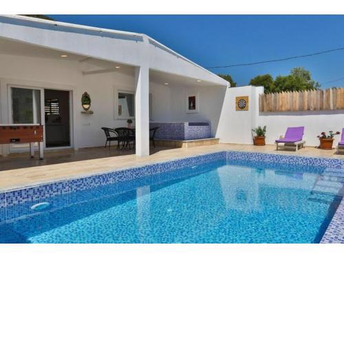 Villa Tameralii 2 bed villa and pool Breakast included
