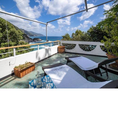Villa Tanca With Terrace and Views