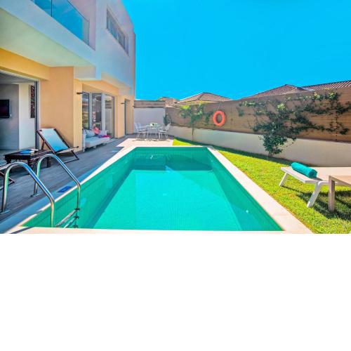Villa Tessera Jasmine by Villa Plus