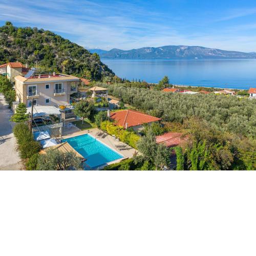 Villa Thea-1 hour and 50 minutes from Athens International Airport