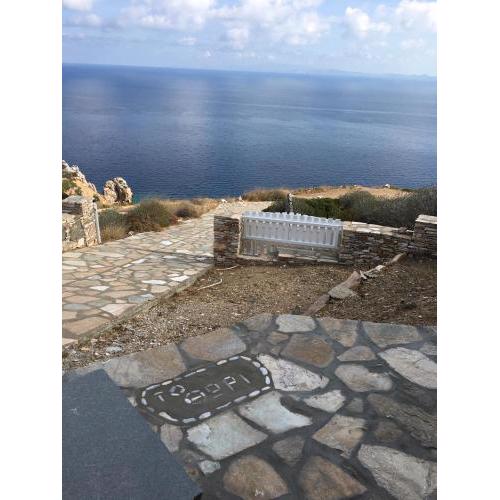 Villa Thori at Poulati Sifnos