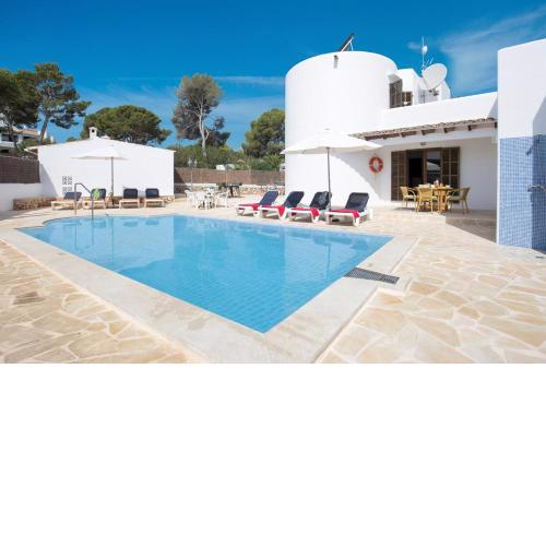 Villa Torreon by Villa Plus