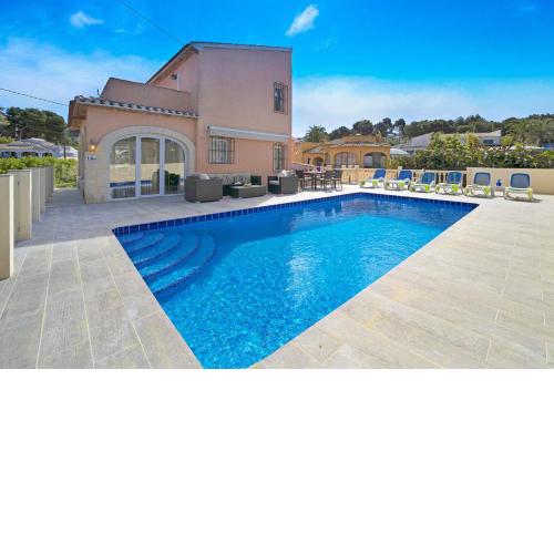 Villa Toscamar by Villa Plus