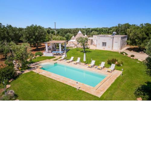 Villa Trullo Oro Verde by Villa Plus