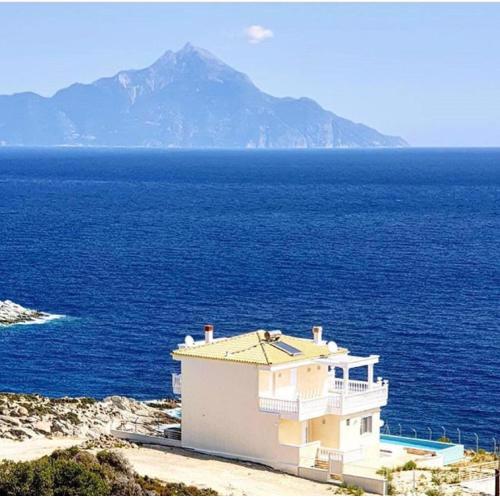 Villa Ulyana Kriaritsi - Athos Sea View & Spa