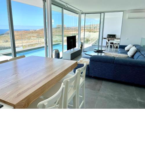 Villa Veiga with heated pool