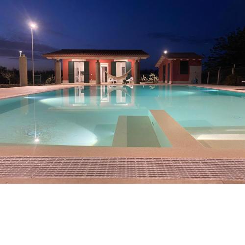VILLA Verde Oliva