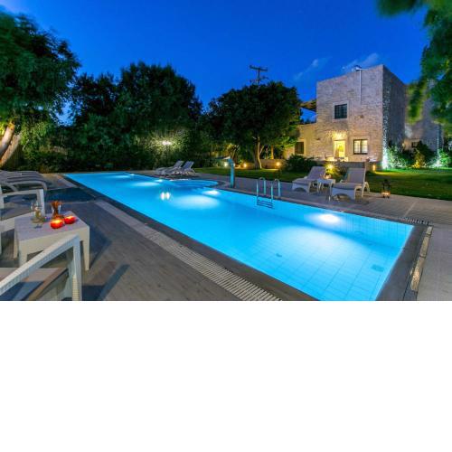 Villa Vincenzos by Villa Plus