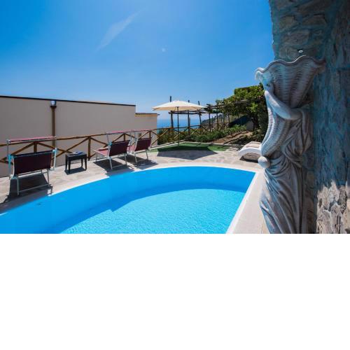 Villa Virginia -no steps -private pool-free WiFi